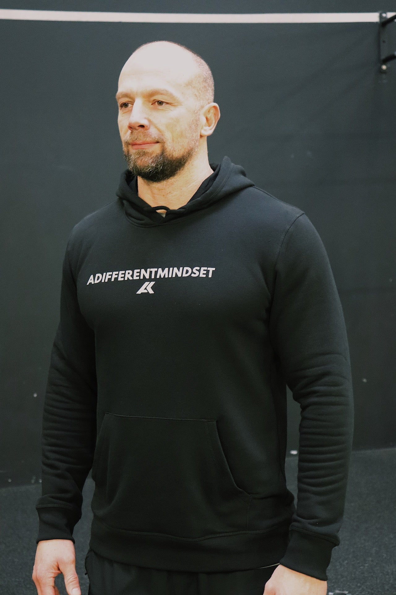 ADIFFERENTMINDSET PULLOVER - Alphacops